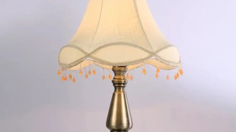 LED灯带与线条灯：安装与维护差异解析